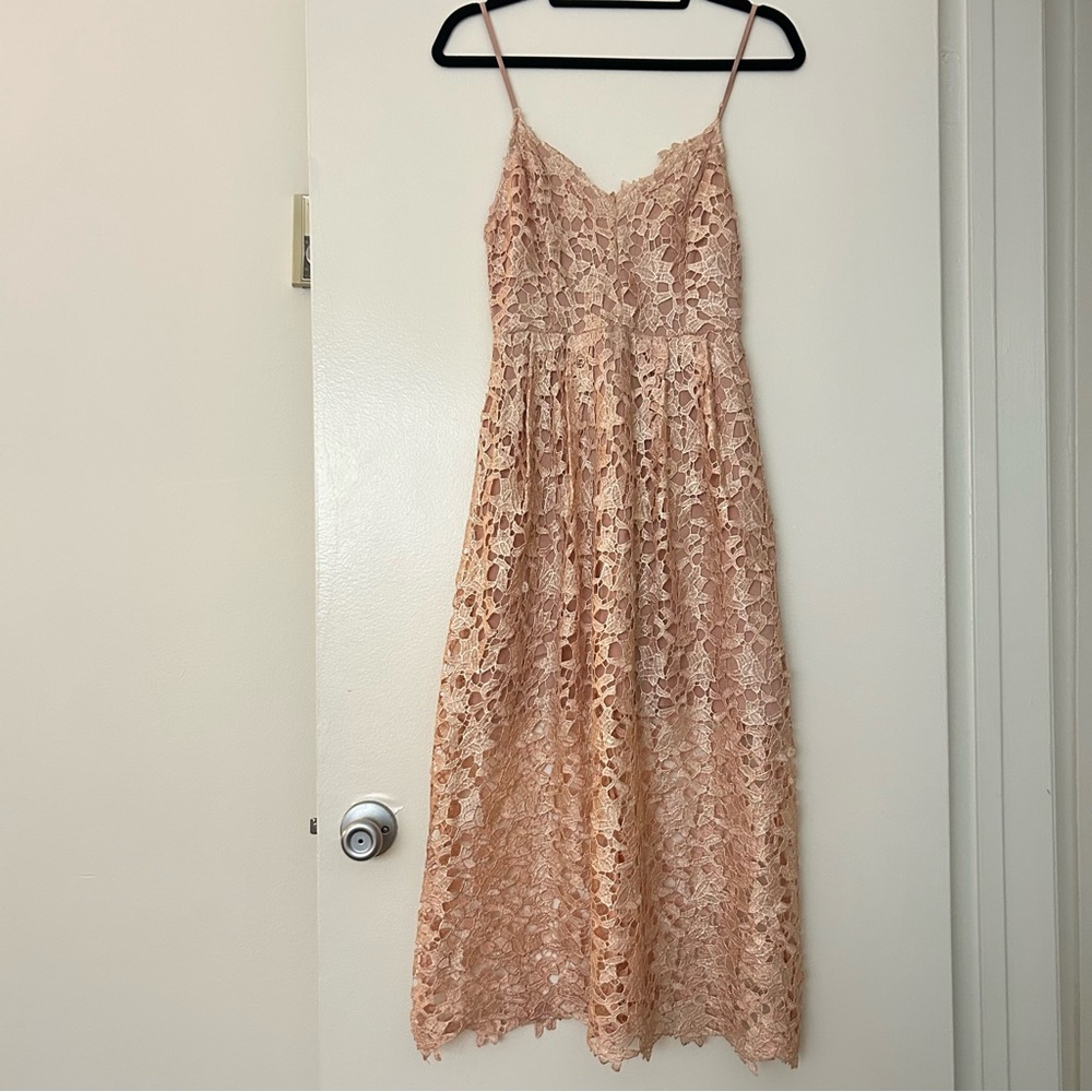 ASTR the Label Lace A-Line Midi dress in Pink Golf Small